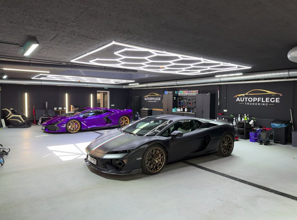 Graphene-Versiegelung — zwei Lamborghini